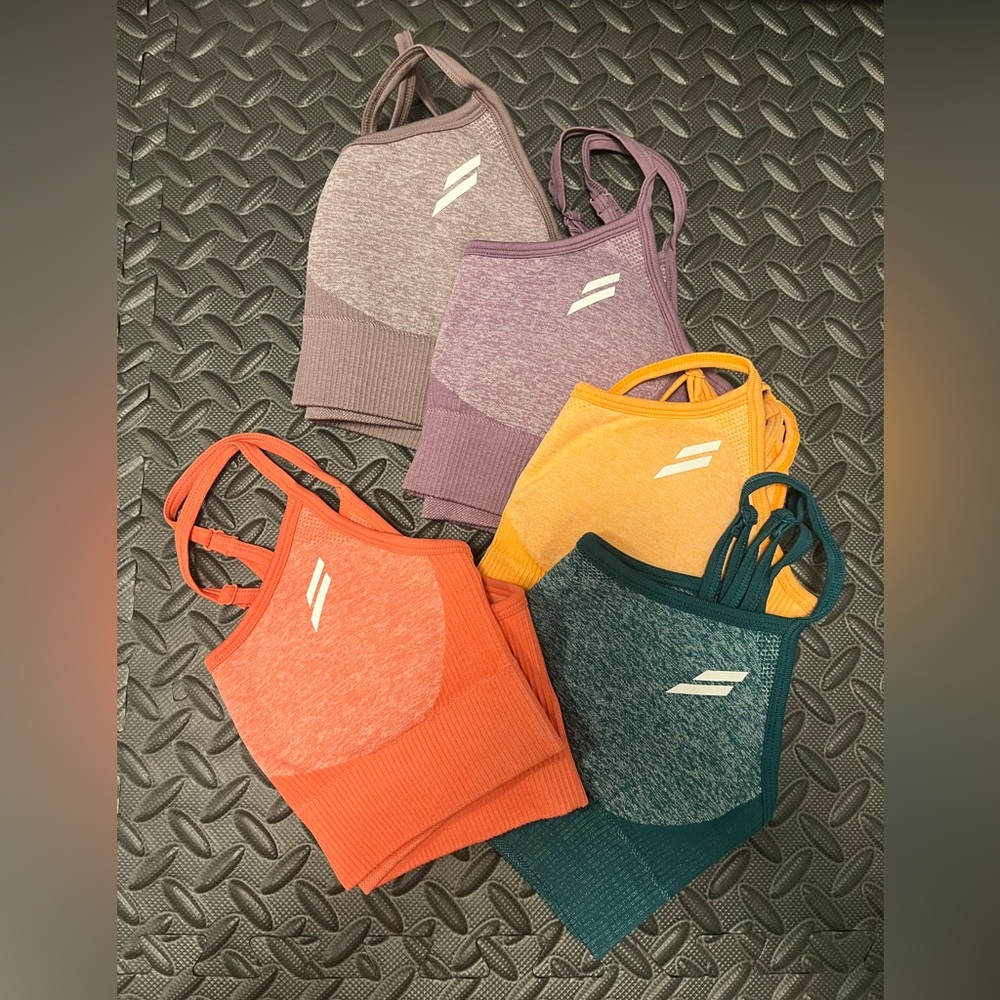 DOYOUEVEN (Set of 4) Sports Bras in Purple, Orange, Pink, Teal! (No Mauve)